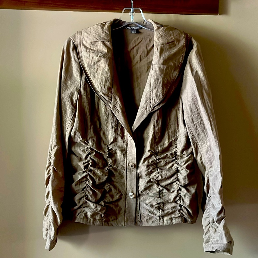 Spanner Jacket With Gold Threads And Three Buttons - image 1